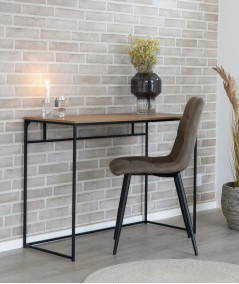 Vita skrivebord med træ bordplade