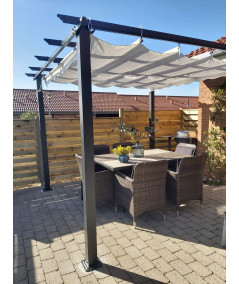 Fritstående pergola i grå. 3x3m