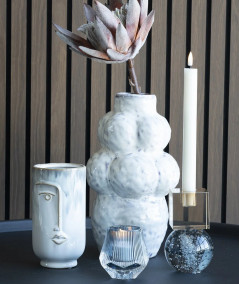 Mint blå keramivase med ansigt - ø9