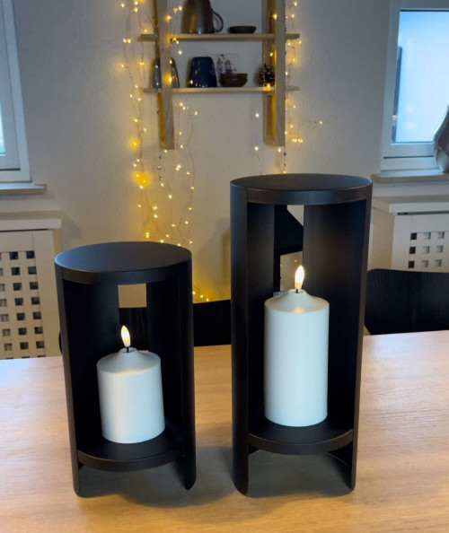 Stor lanterene med bloklys