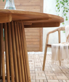Rundt Lorca spisebord i teak