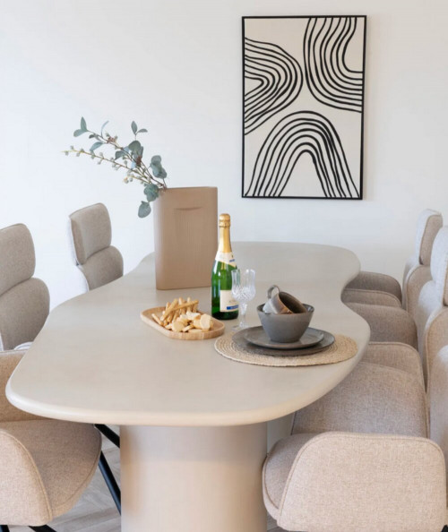 Maranola spisebord i cement look L240 cm